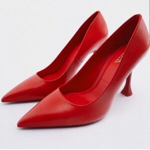 Zara Red Pumps (genuine leather, used 2 times, like  new !)